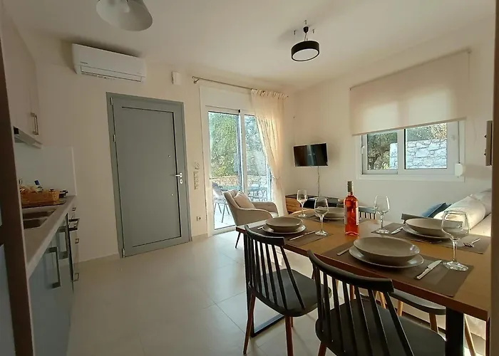 Verga's Maison *