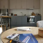 Verga's Maison Apartment *