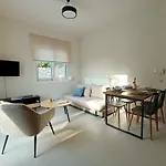 Verga's Maison Apartment