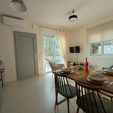 Verga's Maison *